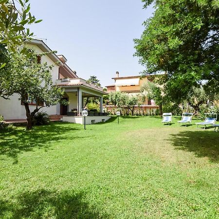 Cozy Home In Anguillara Sabazia With Kitchenette ภายนอก รูปภาพ
